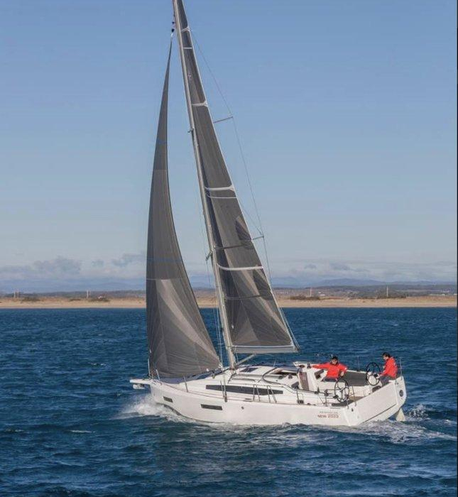 Vida | Sun Odyssey 380 photo 2