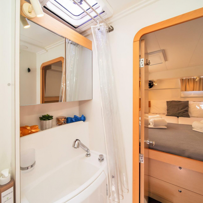 Callisto L400 | Lagoon 400 S2 photo 11