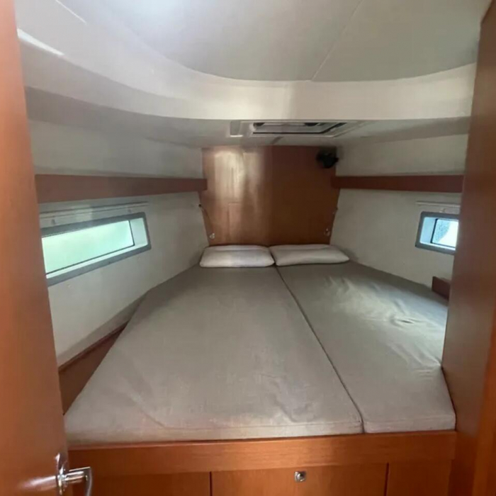 Prestige | Bavaria C42 photo 7