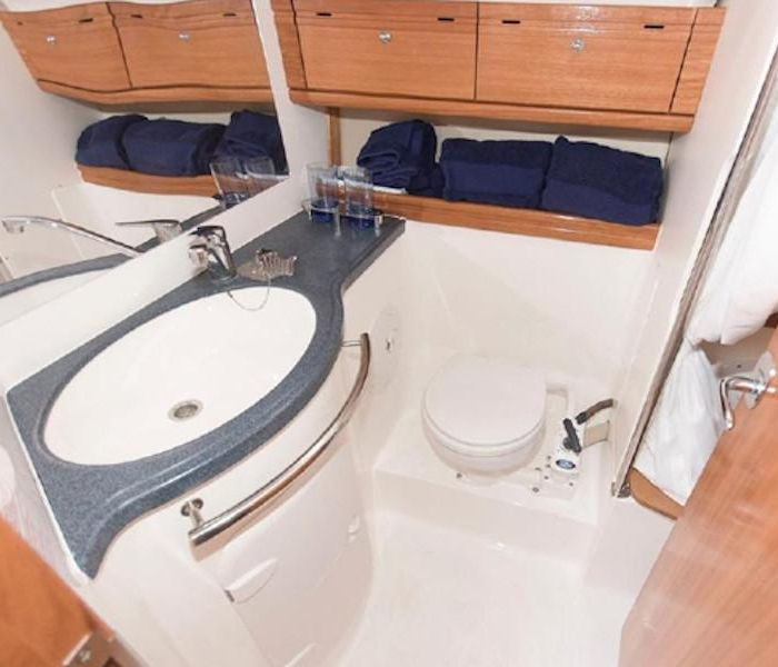 Biki | Bavaria 46 photo 7