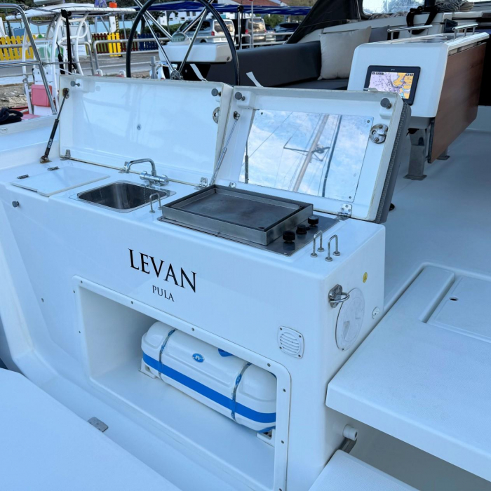 Levan | Dufour 430 Grand Large photo 22