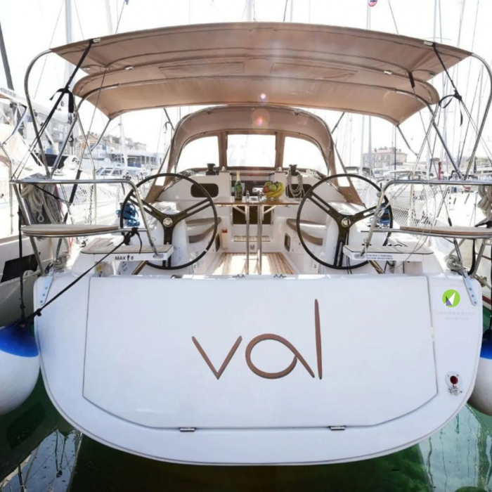 Val | Elan Impression 40 photo 9