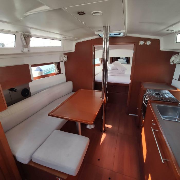 Citrea | Oceanis 38.1 photo 2