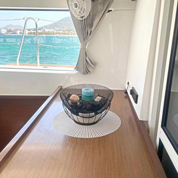 Economy | Lagoon 40 photo 8