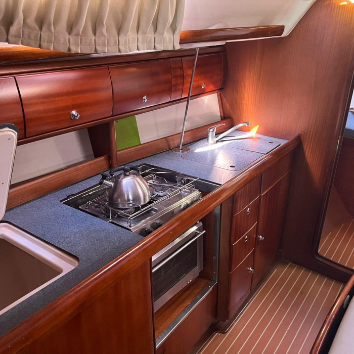 Limnos | Bavaria 38[G] photo 2