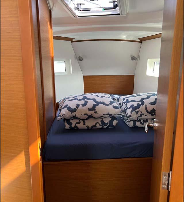 Golden eye | Sun Odyssey 380 photo 7