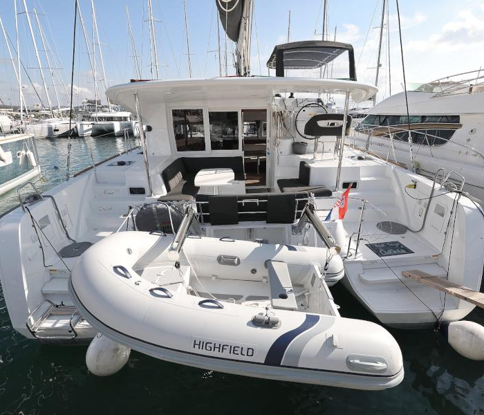 NINA II | Lagoon 40 photo 2