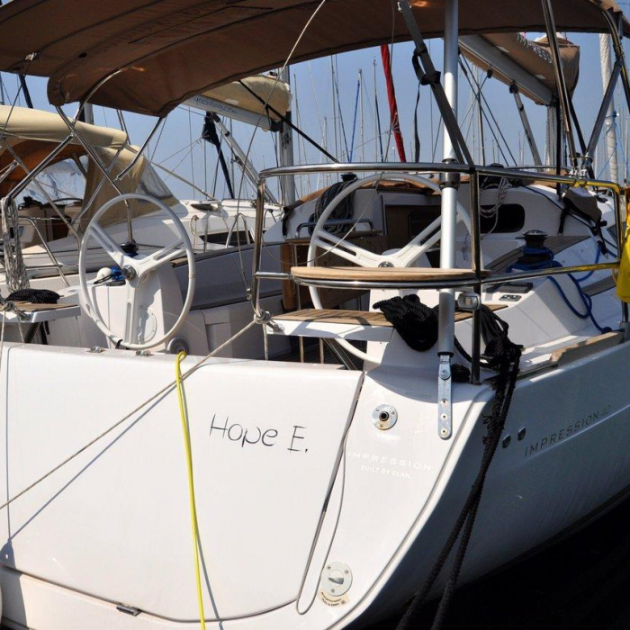 Hope E. | Elan Impression 40 photo 2