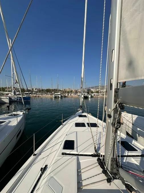  | Bavaria C45 photo 12