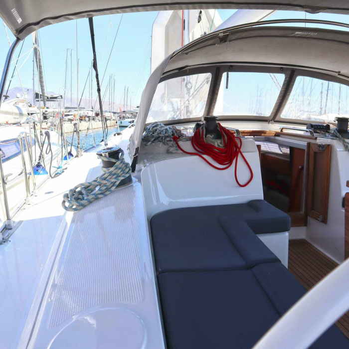 Prestige | Bavaria Cruiser 46 photo 2