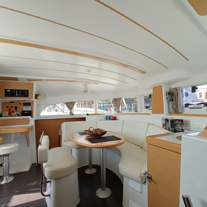 Sunrise | Lagoon 380 photo 6