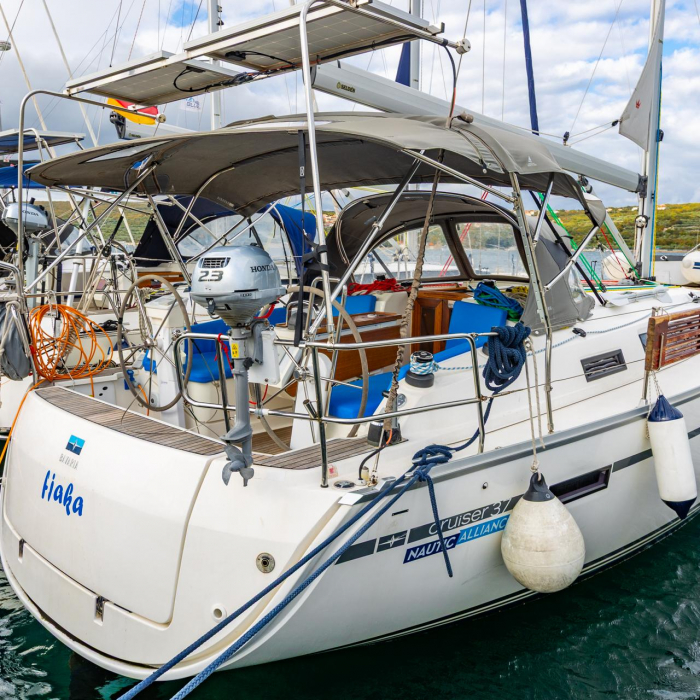 Fjaka | Bavaria Cruiser 37 photo 16