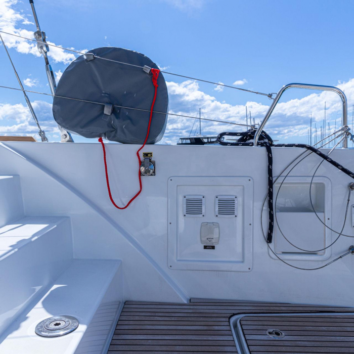 SAILOR MOON | Lagoon 40 photo 26