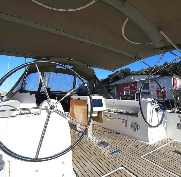 Economy | Dufour 382 GL photo 7