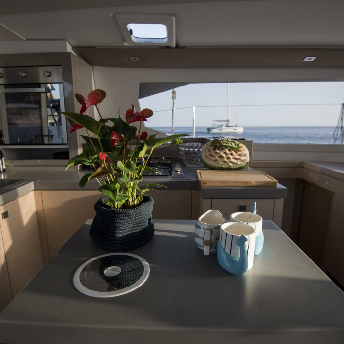 Astrea | Fountaine Pajot Astrea 42 photo 29