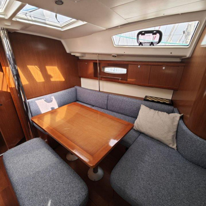 Violet | Oceanis 40 photo 19