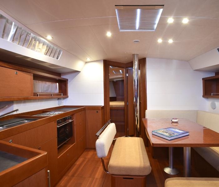 JN | Oceanis 45 photo 6