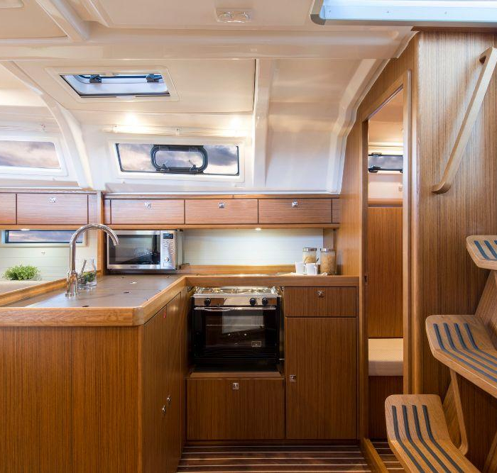 Jane II | Bavaria Cruiser 37 - 3 cab. photo 10