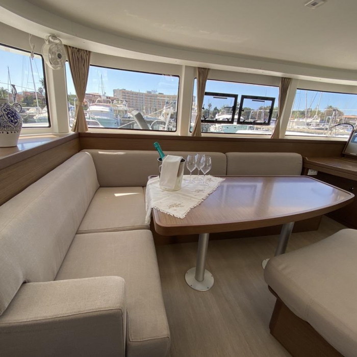 Blue Eyes | Lagoon 42 photo 16