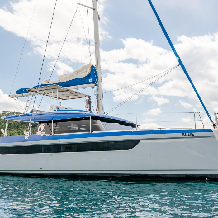 Blue | Luna 49 photo 1