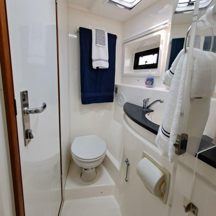 Southern Cross | Leopard 48 photo 13