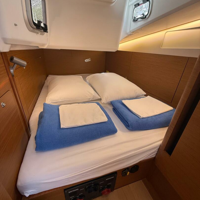 Sunset Kiss | Sun Odyssey 410 photo 6