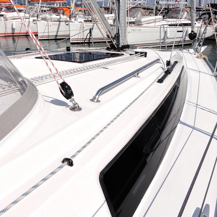 Tonkica | Bavaria Cruiser 34 photo 7