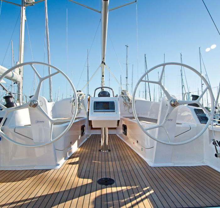 Julia | Bavaria Cruiser 37 photo 9