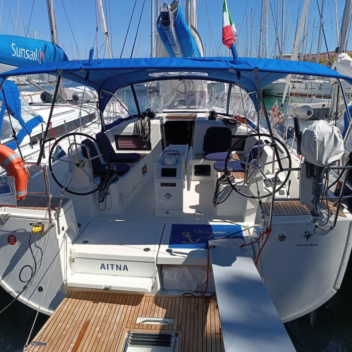 Aitna | Sun Odyssey 440 photo 1