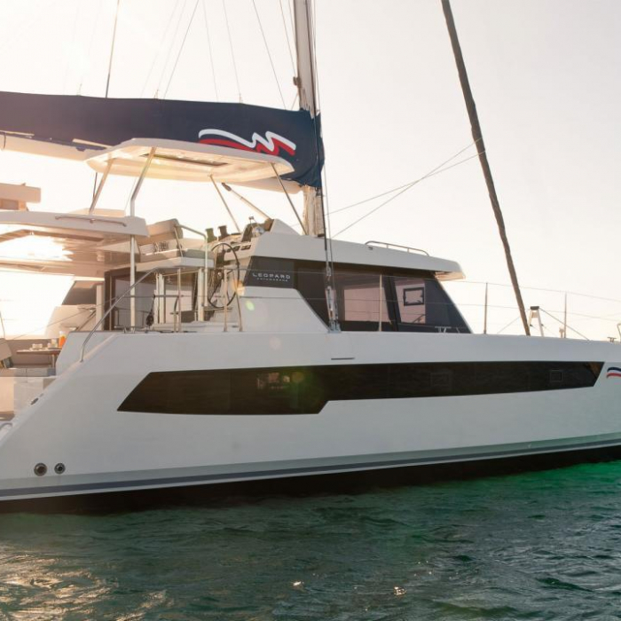 | Moorings 4200/4 photo 2
