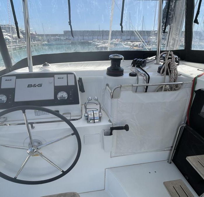 Bellatrix | Lagoon 42 photo 7