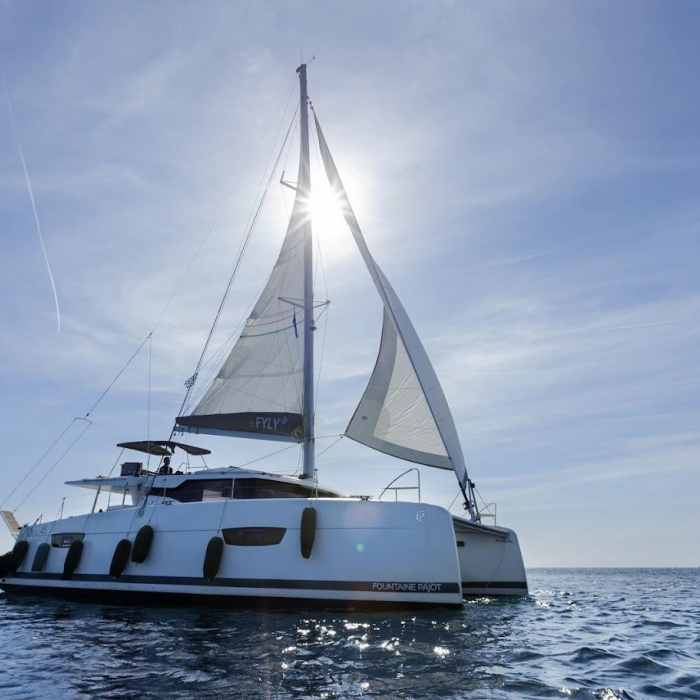 Olympus - Green Wave | Fountaine Pajot 45 photo 1