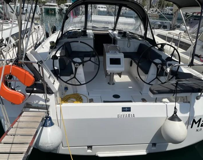 Maia | Bavaria C42 photo 16