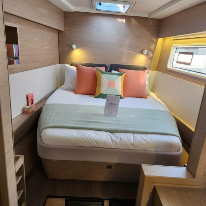 Solara | Lagoon 43 photo 6