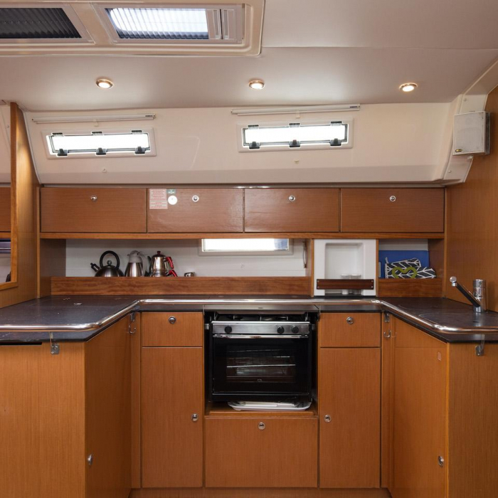 Aziza | Bavaria 50 photo 9