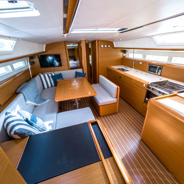 Elise af Sweden | Sun Odyssey 519 photo 19