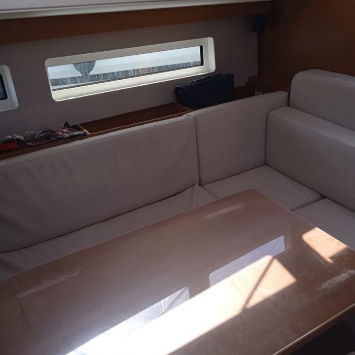 Anna smile | Sun Odyssey 490 photo 12