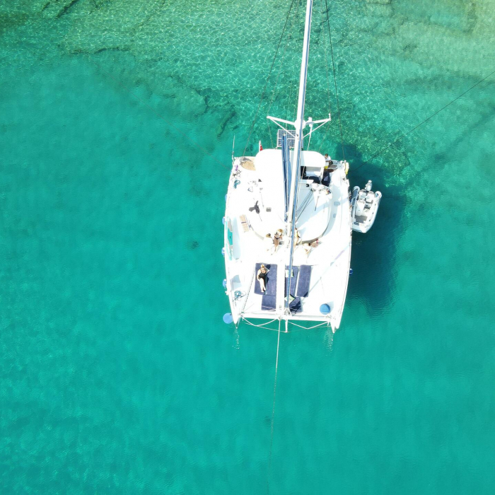 Aloha | Lagoon 410 S2 photo 6