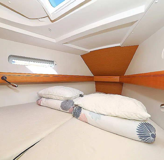 Economy | Sun Odyssey 449 photo 8