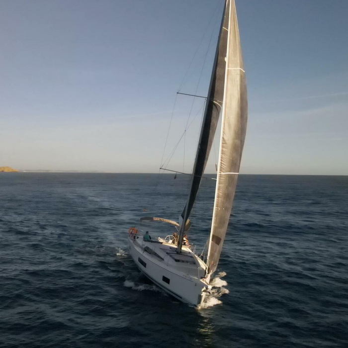 Yess Boss (First Line) | Oceanis 46.1 photo 10