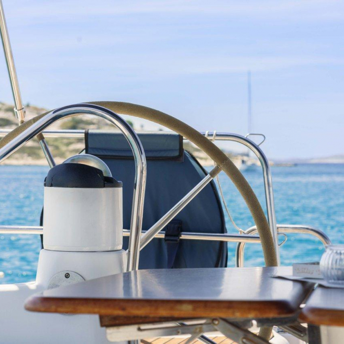 Ema | Sun Odyssey 42i photo 11