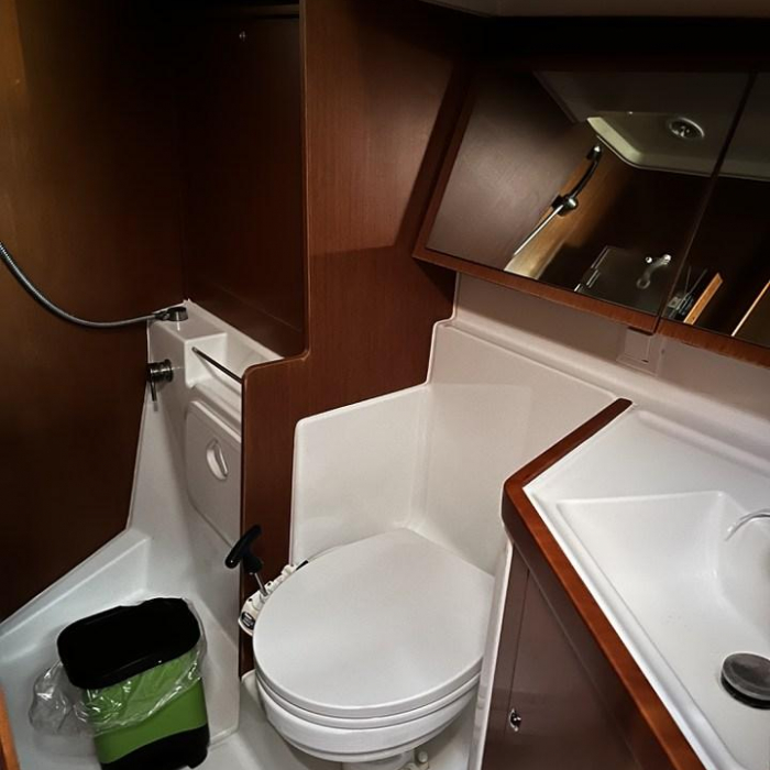 Malika | Oceanis 41.1 photo 10