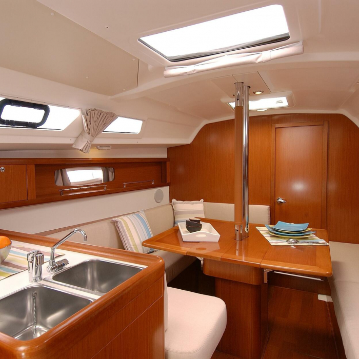 Fun Five | Oceanis 34 photo 11