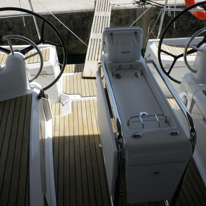 Paloma | Sun odyssey 379 performance photo 2