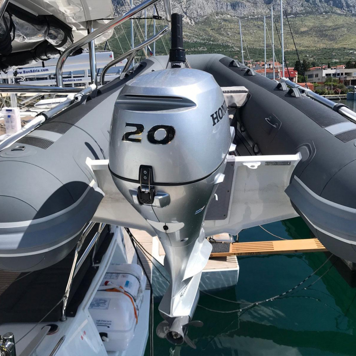 FIND US | Lagoon 42 Owner version photo 42