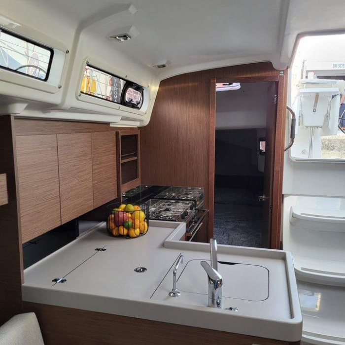 Sailing Spirit | Oceanis 34.1 photo 17