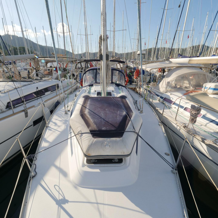Altair | Bavaria 36 photo 4
