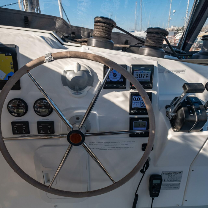 Artemis | Fountaine Pajot Isla 40 photo 49