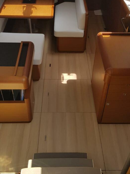 Pata | Sun Odyssey 519 photo 7