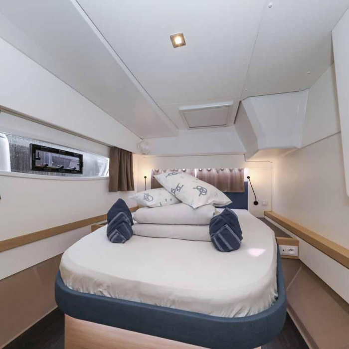 Alchiba | Fountaine Pajot Astrea 42 photo 10